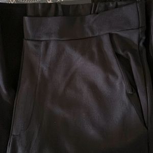 Banana Republic NWT wide leg pants. High rise flat front